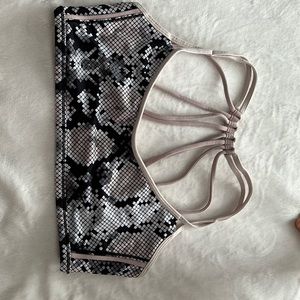 Lululemon Size 8 Sports Bra